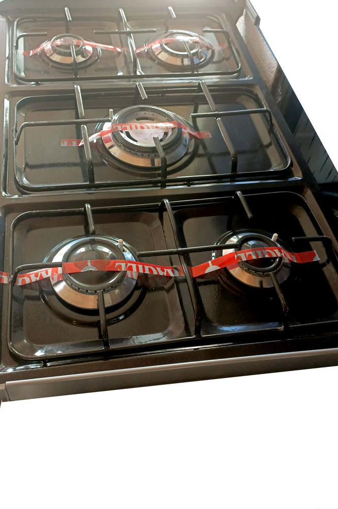 طراحی طرح فر این اجاق گاز، زیبایی و عملکرد را در کنار هم به ارمغان میآورد.